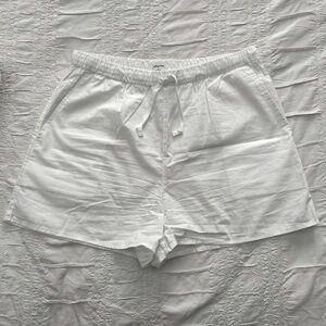 Aritzia Wilfred Free Sail Poplin 3" Short - Size M